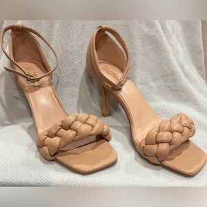 NWOB Forever Nude Braided Strap Heels in Sz 8.5
